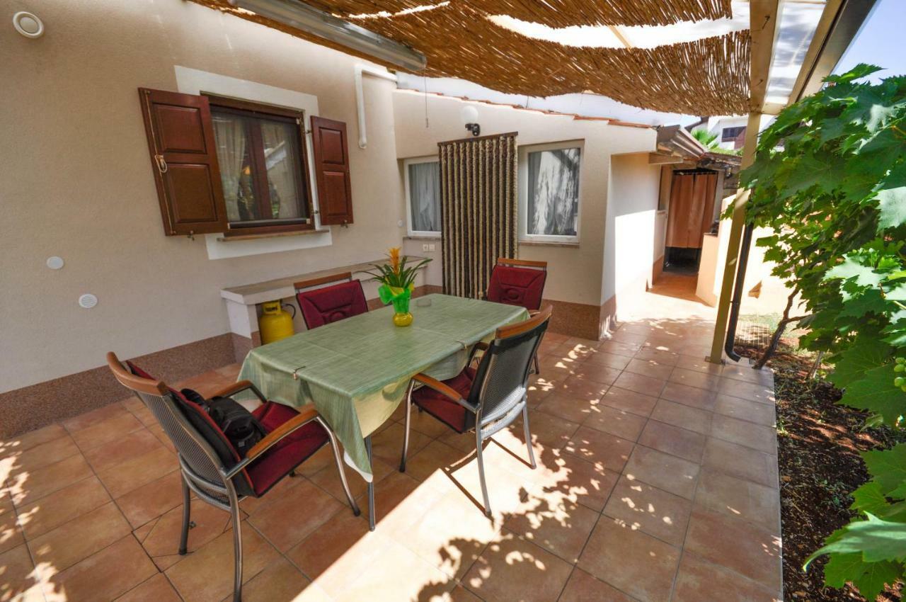 Apartamento Nevija Novigrad Istria Exterior foto